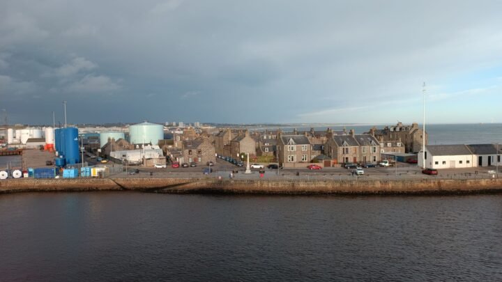 Adult Companionship in Aberdeen: A Respectful Guide to Dating, Conversation and Compatibility