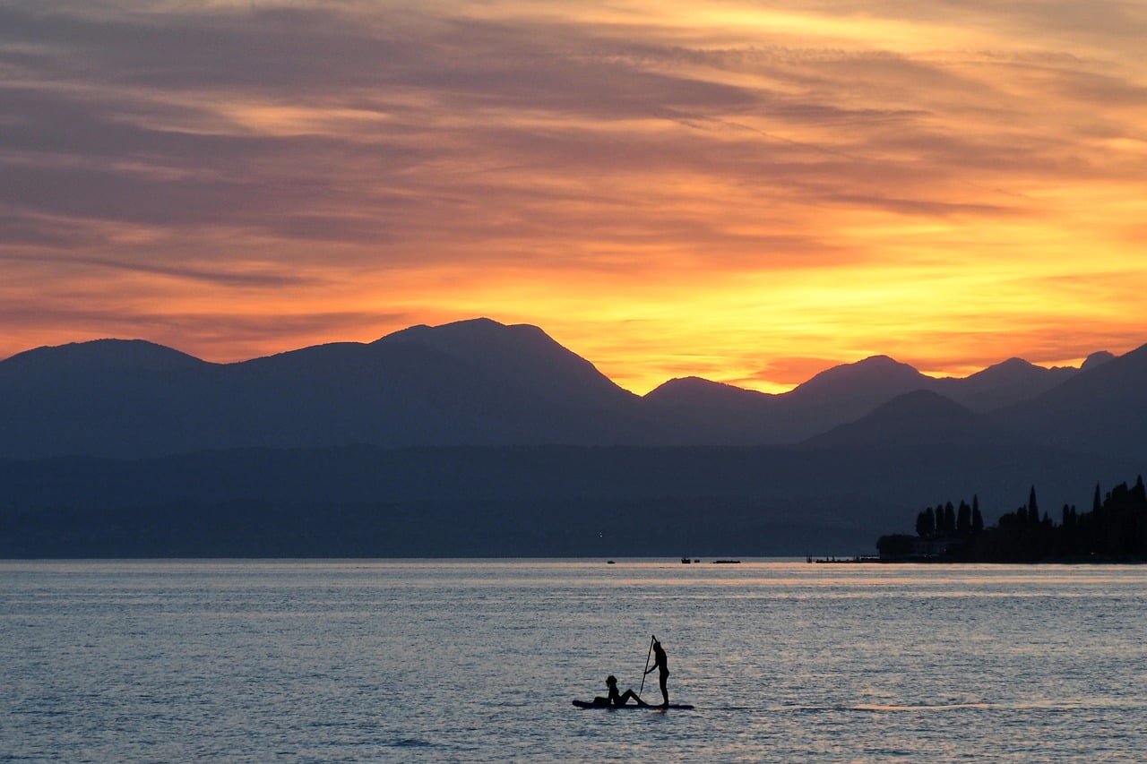 sunset, lake, couple, paddling, dusk, romantic, red sky, mountains, silhouette, water sport, tranquility, nature, blue, eveni