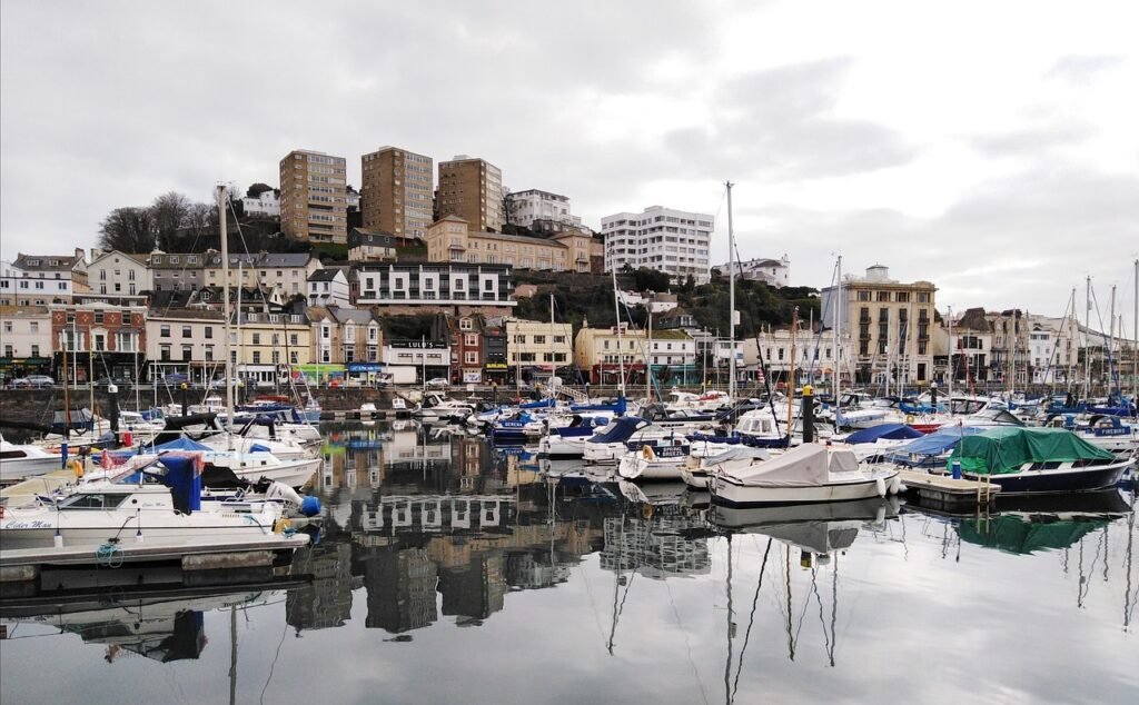 torquay, devon, england, uk, harbour, boats, moorings, reflections, buildings, architecture, torquay, torquay, torquay, torqu
