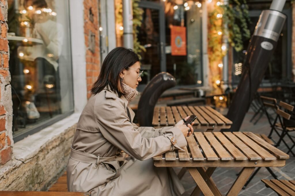 Adult browsing companionship information privately on a smartphone