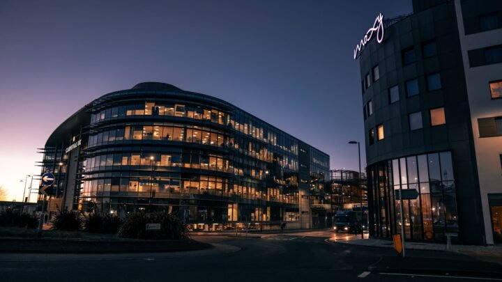 Adult Nightlife in Reading: A Respectful Guide to Evening Companionship and Local Discovery