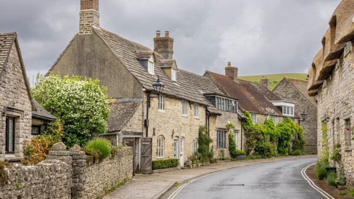 Bridport Escort Guide for Visitors: Planning, Privacy and Respectful Booking