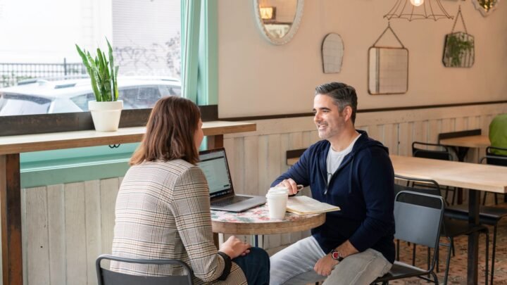 Brighton and Hove First Meetings with Adult Companions: How to Choose a Comfortable Setting and Make a Natural Impression
