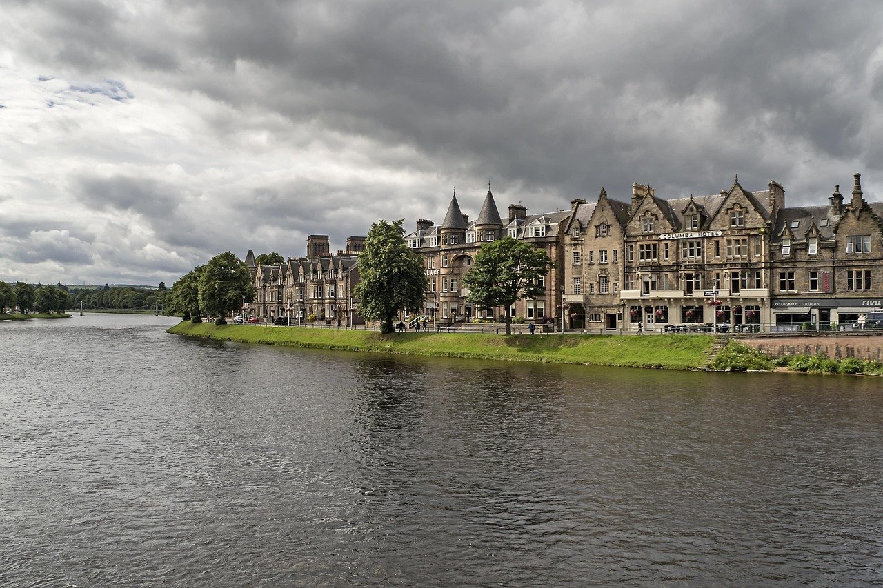 inverness, houses, row of houses, typical, building, ness, flow, scotland, architecture, inverness, inverness, inverness, inv