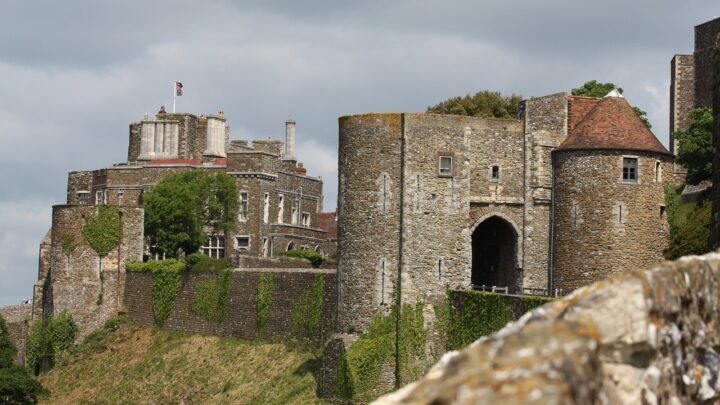 Courtship Around Swansea: Where to Start and How to Navigate Modern Romance