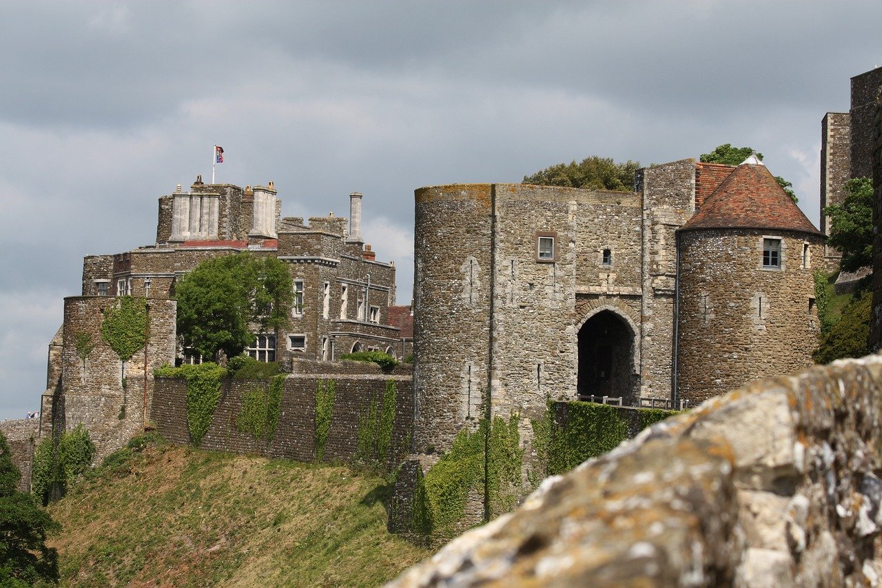 dover, dover castle, port dover, heaven, water, white cliffs, on, cliffs, sea, coast, path, coastal path, port, nature, engla