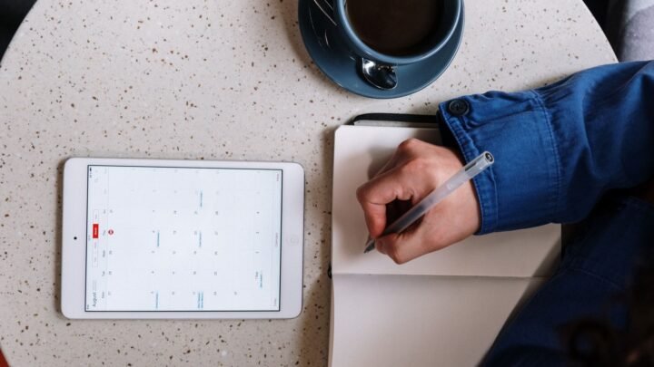 Escort Booking Etiquette in Ealing: A Respectful Guide to Communication and Boundaries