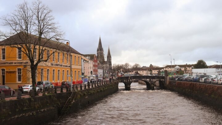 Planning Ahead for Escort Services in Derry/Londonderry: Legal Boundaries, Travel Logistics, and Regional Realities