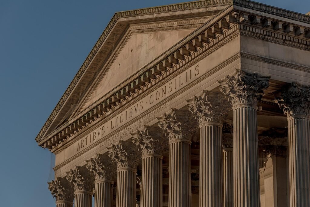 saint george's hall, liverpool, architecture, downtown, weddings liverpool, city, urban, buildings, landmark, facade, uk, uni