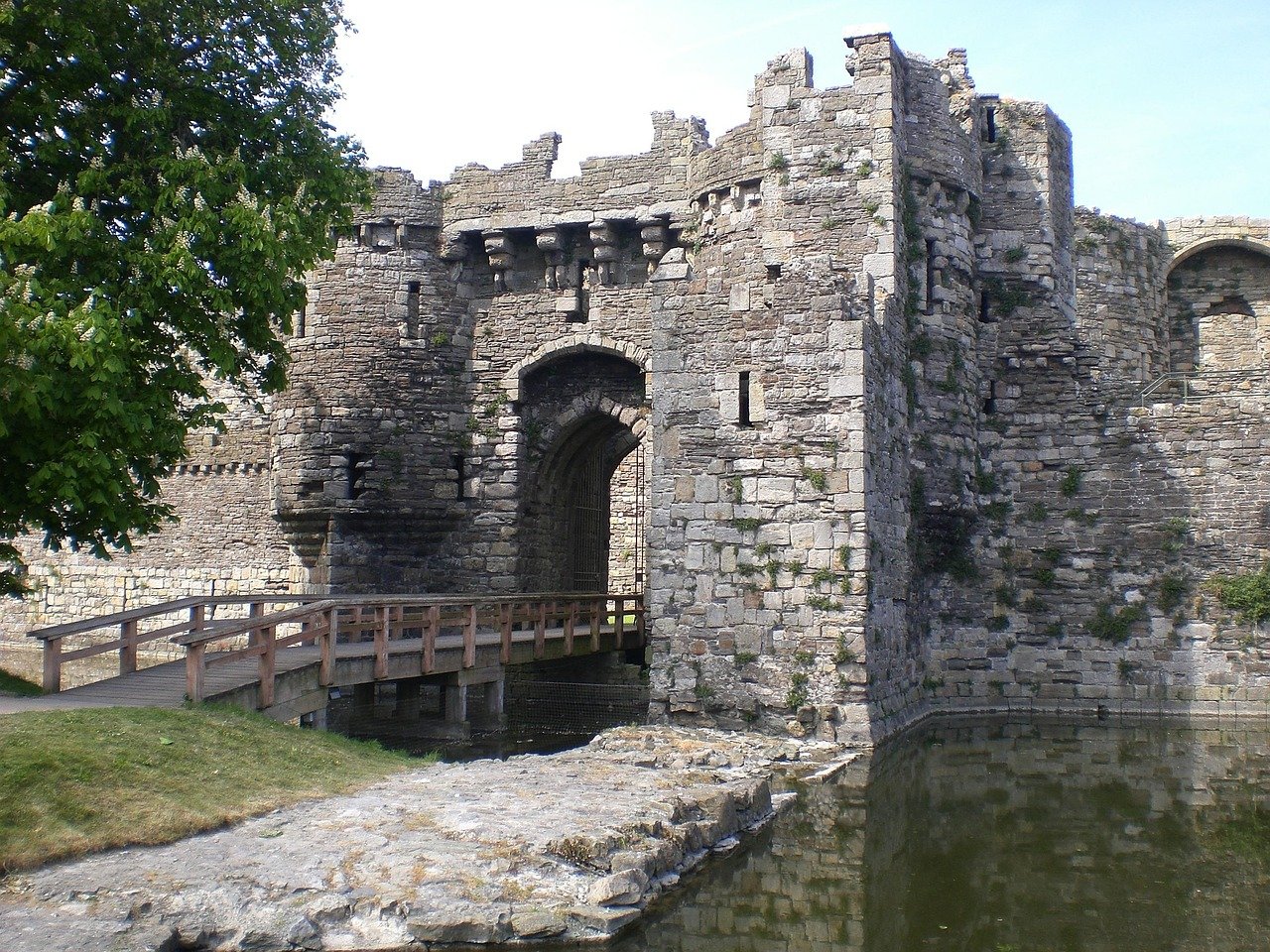 beaumaris, castle, anglesey, wales, united kingdom, fortress architecture, castle ruins, moat, fortress, bridge, beaumaris, b