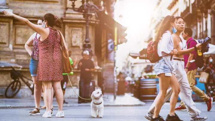 How Girlfriends Dynamics and Modern Relationships Are Changing in Nottingham