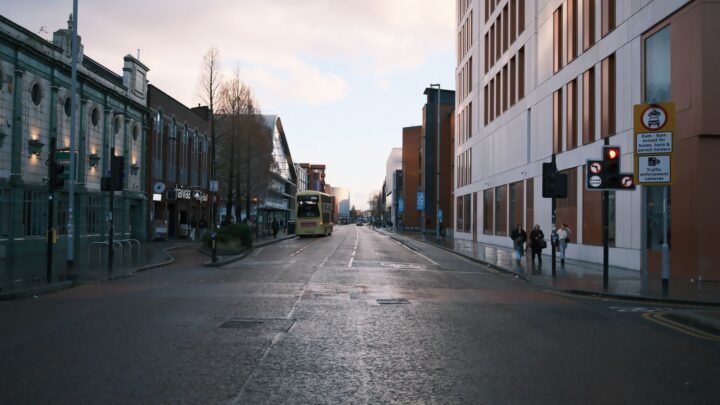Navigating the Modern Casual Scene: Current Trends Shaping Hook Ups in Leicester