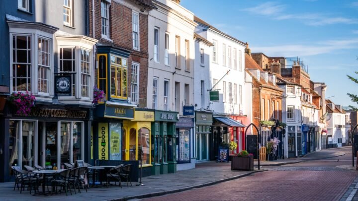 How to Find an Escort in Bishop’s Stortford: A First-Time Guide