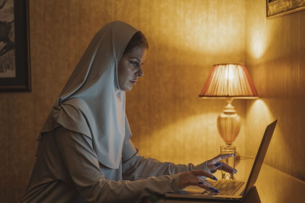 Reviewing online profile information before making contact