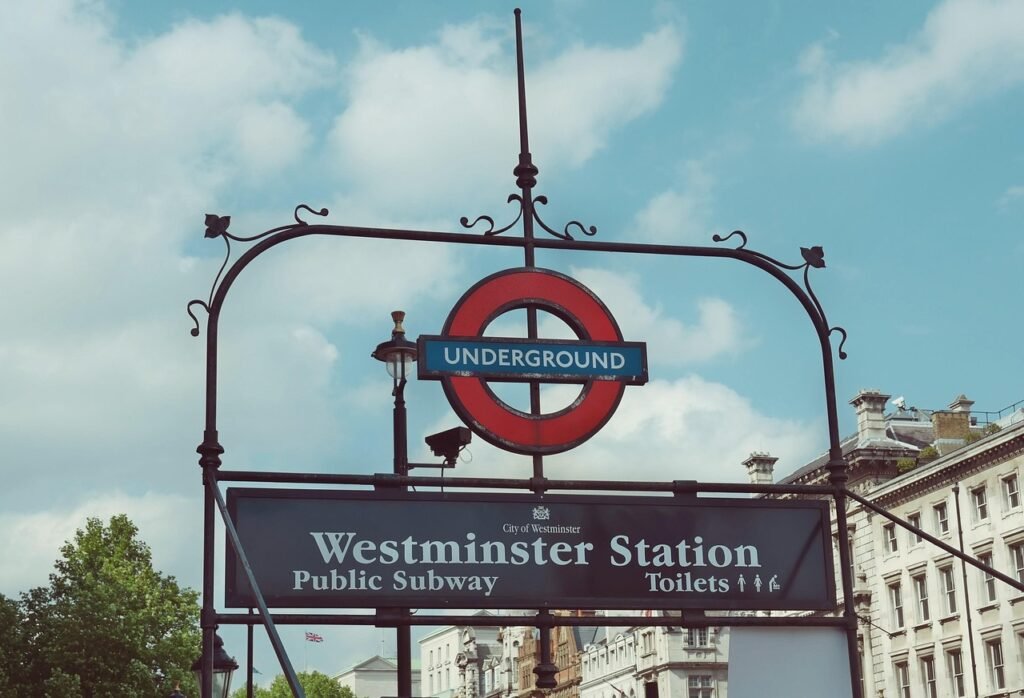 metro, sign, london, station, westminster, transportation, street, europe, english, travel, public, urban, tube, england, cap