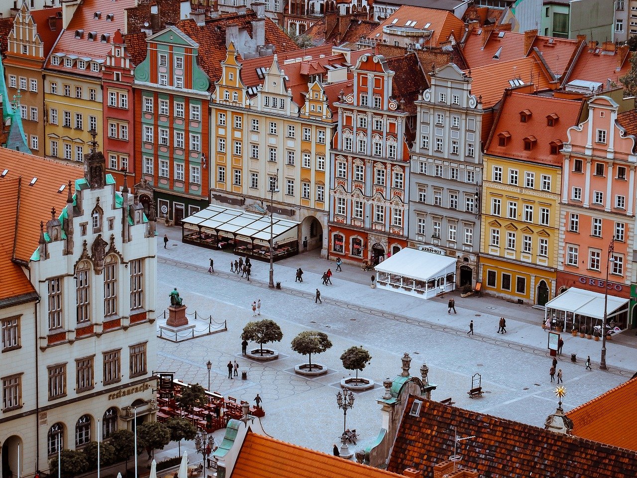 old town, the market, wroclaw, architecture, city, townhouses, street, buildings, facades, poland, roofs, building, center, t