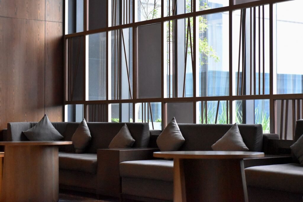 Quiet hotel lounge suitable for an initial conversation