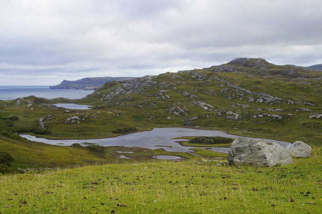 scotland, north, landscape, hole, highlands, hill, green, united kingdom, nature, peaceful, to travel, coast, outlook, sea, o