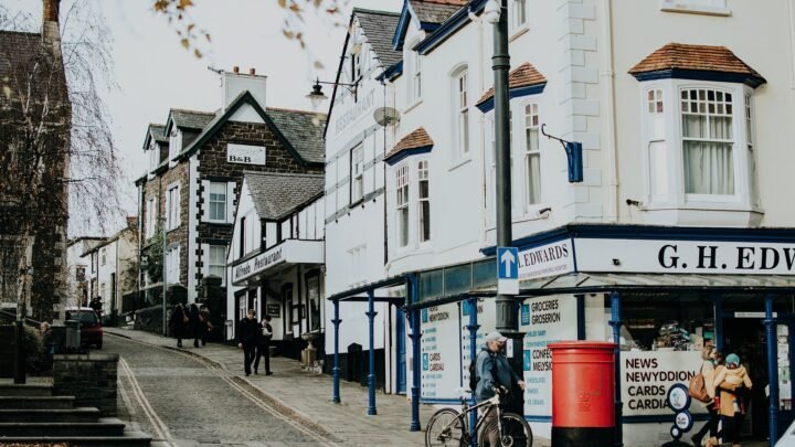 How to Meet New People and Build Connections in Cwmbran and Beyond