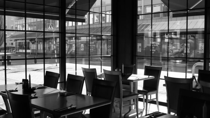 How to Compare Your Options to Meet New People in Newtownabbey