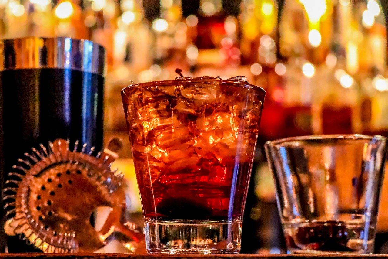 alcohol, drink, glass, bar, party, celebration, whisky, wine, pub, cocktail, nightlife, bottle, liquor, rum, liquid, luxury,
