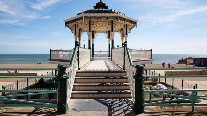 Navigating the Scene: What to Look for Before Planning a One Night Stand in Brighton and Hove