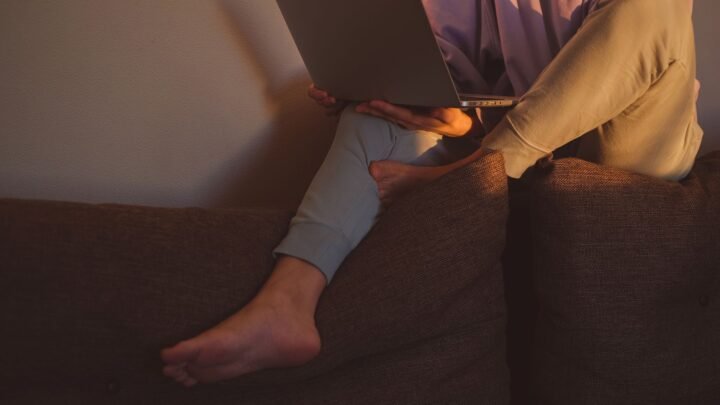 Navigating Online Life, Entertainment, and Digital Connections in Crawley