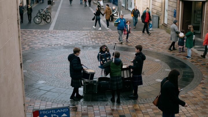 Paisley Escort Guide for Visitors: Planning a Discreet, Comfortable Experience