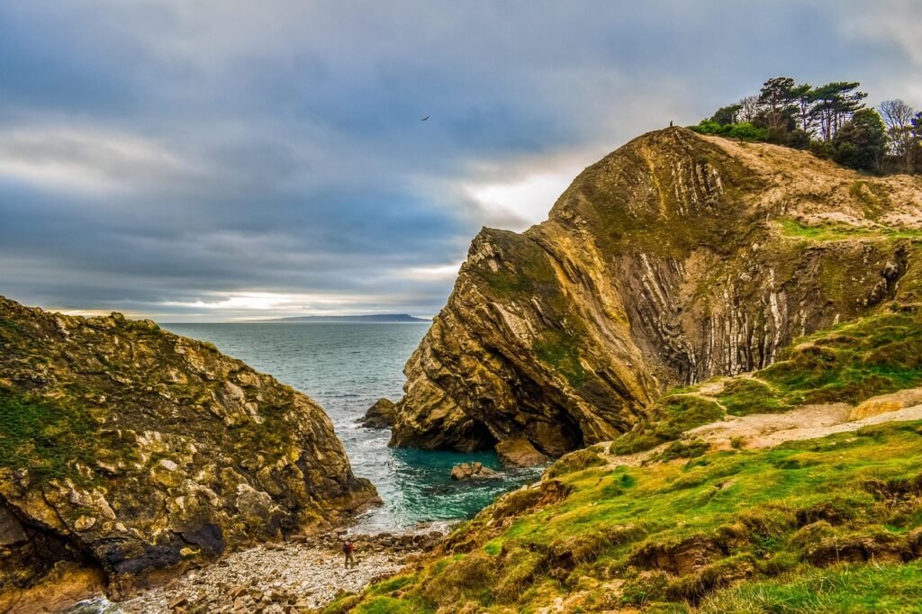 jurassic coast, dorset, england, uk, nature, united kingdom, landscape, ocean, sea, lulworth cove, sky, clouds, coast
