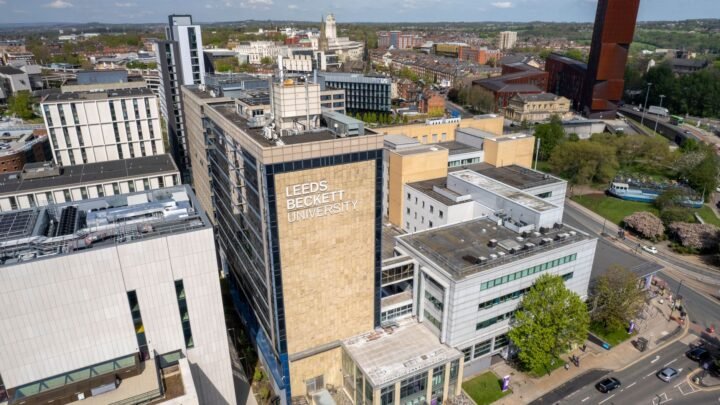 What Experienced Readers Look For in Sexy Photos Across Leeds