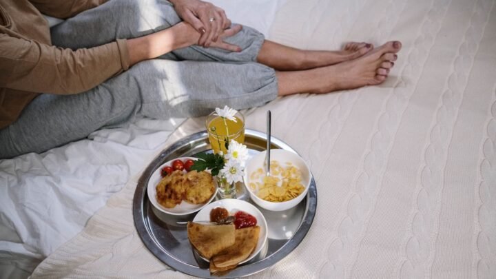 Breakfast in Bed and Other Simple Dating Ideas in Hamilton