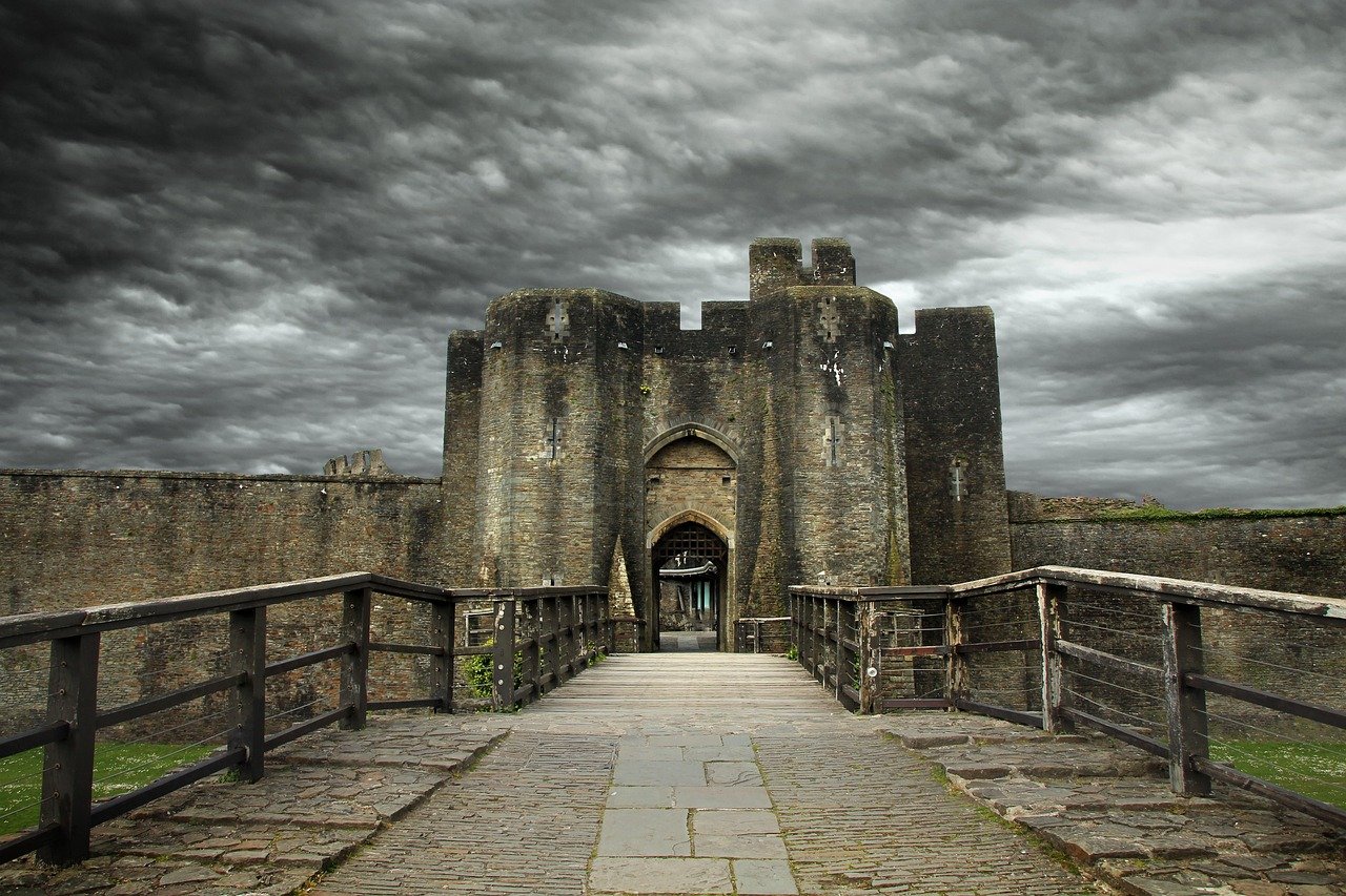 castle, laptop wallpaper, desktop backgrounds, wales, cool backgrounds, caerphilly, mac wallpaper, welsh, uk, windows wallpap