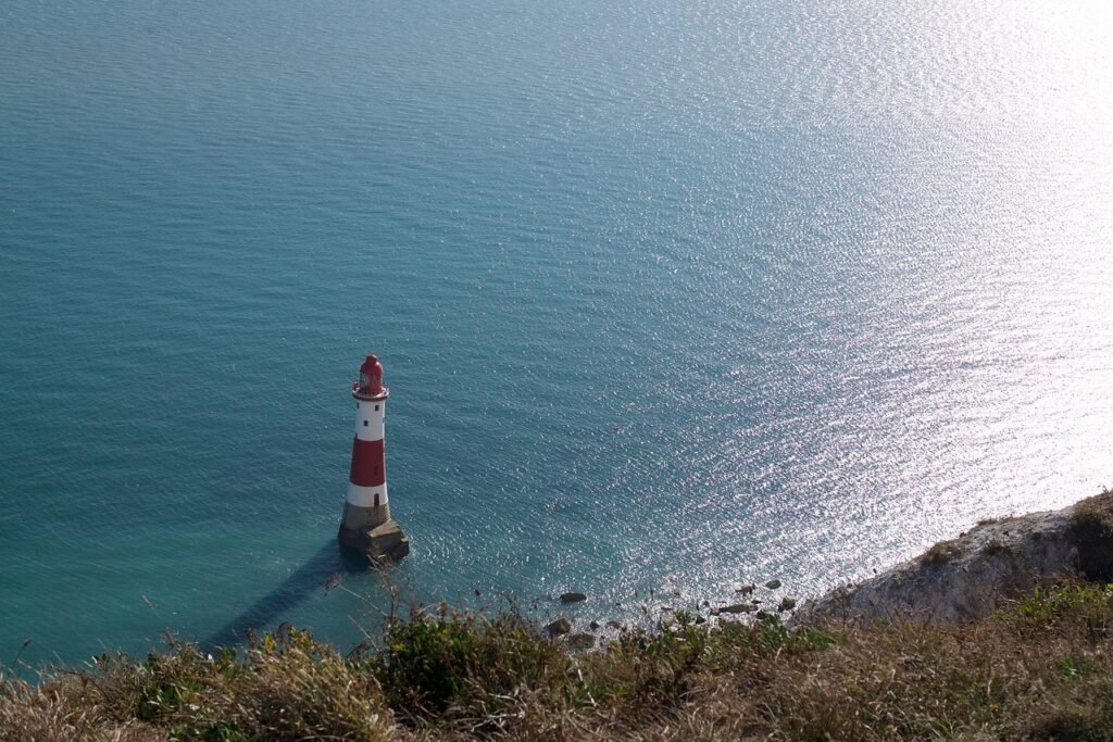 lighthouse, sea, ocean, tower, coast, united kingdom, england, water, brighton, seven sisters, beachy head, nature, atlantic,