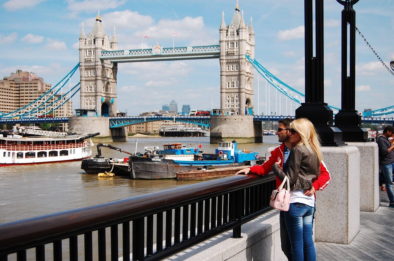 tower bridge, thames, river, couple, man, woman, london, england, river thames, united kingdom, britain, europe, london, lond