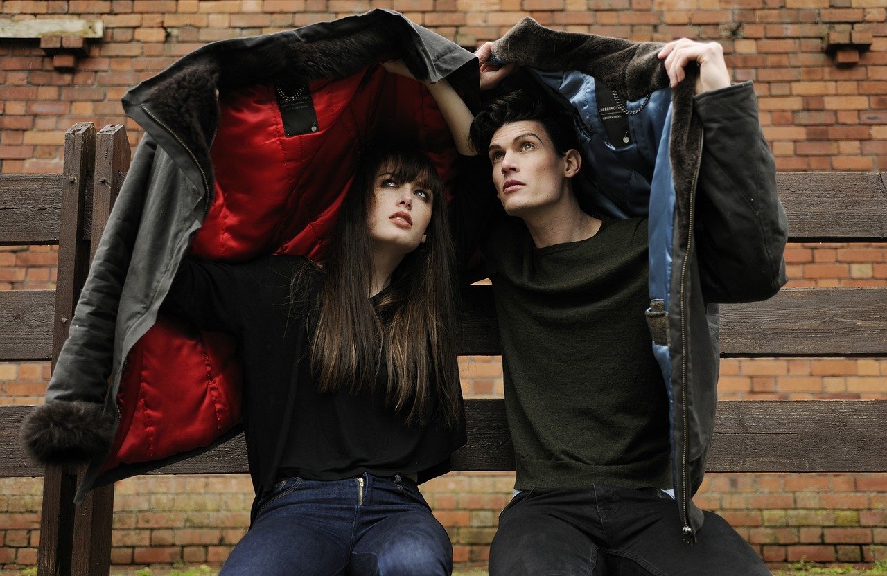 rain, couple, england, shelter, romantic, together, umbrella, outdoors, date, happiness, man, woman, love, happy, young, kiss