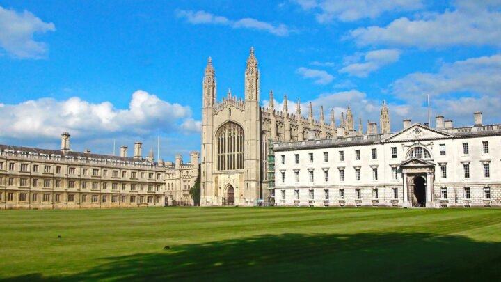 Natural Chemistry: What Makes Dating Feel Comfortable Rather Than Forced in Cambridge
