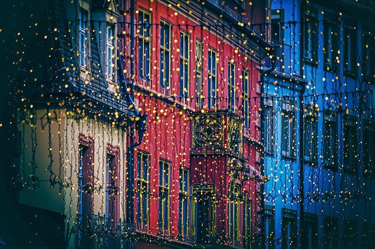 christmas lights, beautiful wallpaper, street, laptop wallpaper, wallpaper hd, town, christmas decoration, fairy lights, illu