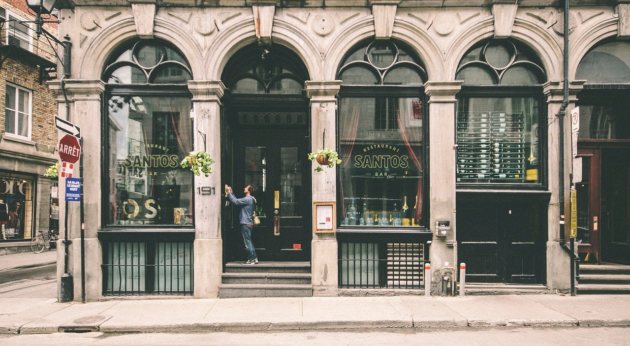 urban, montreal, downtown, streetscape, road, building, architecture, bar, restaurant, historic building, storefront, store,