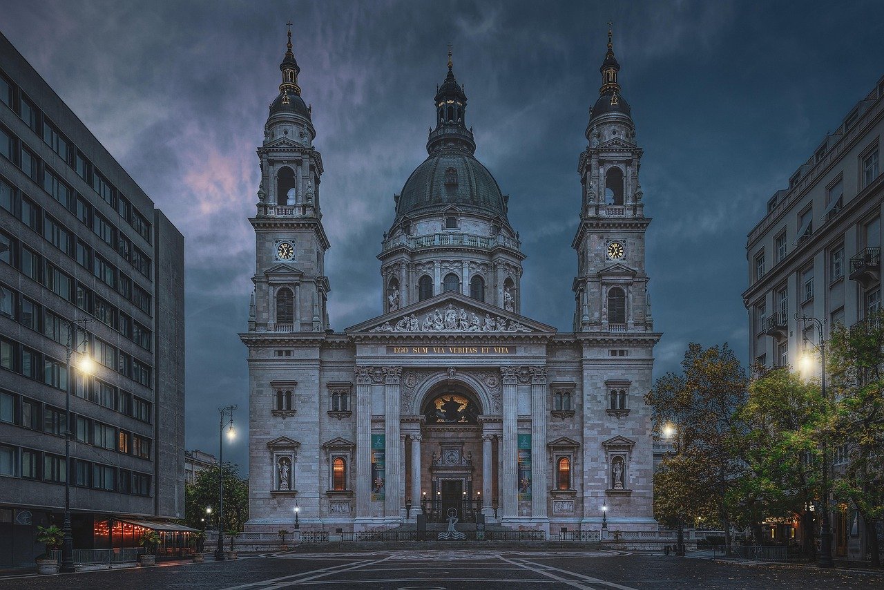 church, basilica, building, tower, st stephen's basilica, square, religion, architecture, travel, budapest, city, church, chu