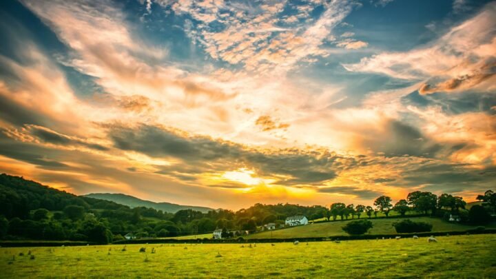 A Closer Look at Dating Around Cwmbran: Finding Connection in the Valleys