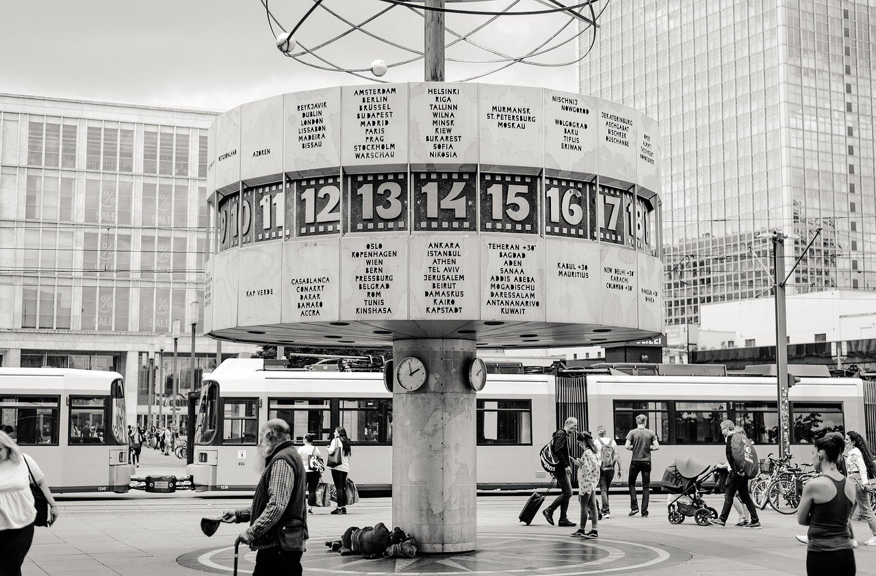 time, life, lifetime, berlin, street scene, people, clock, world clock, city square, public, city, city scene, center, alexan