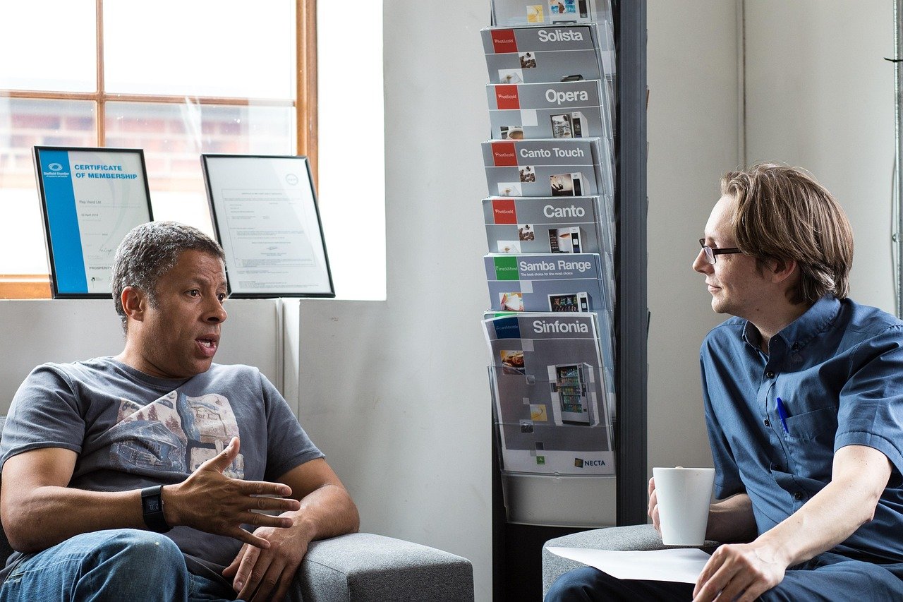listen, informal meeting, chatting, office, people, smile, talk, relax, discuss, listen, listen, talk, talk, talk, talk, talk