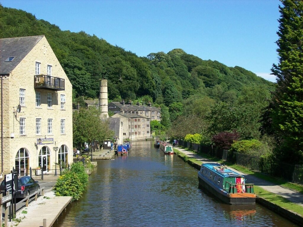 west yorkshire, england, great britain, town, village, buildings, architecture, canal, river, waterway, reflections, forest,