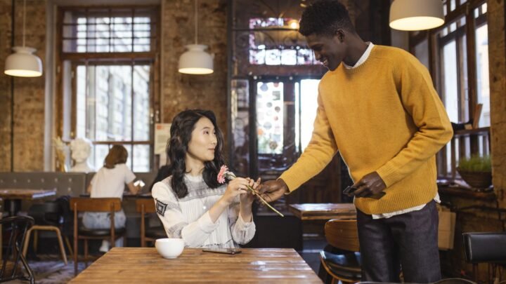 Dating in Leicester: Balancing Fun, Respect, and Privacy