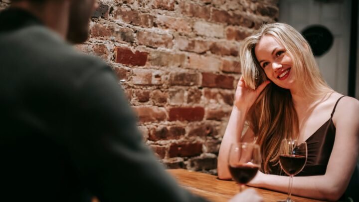 Dating in Llanelli: Signs of a Genuinely Good Connection