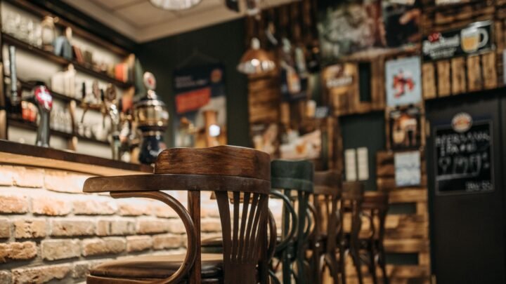 Dating in Manchester: A Calm Look at the Options, Venues, and Modern Realities