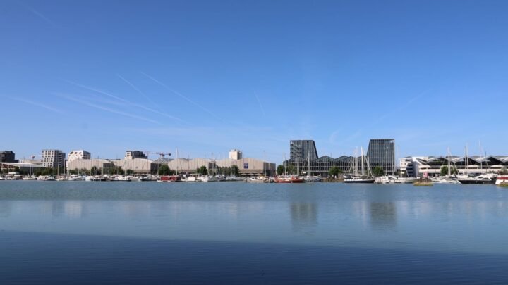 Navigating the Modern Dating Scene in Southampton: A Local Guide