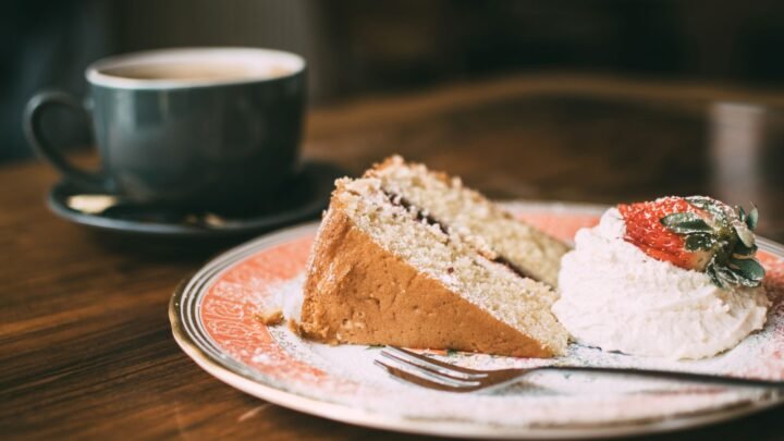 Keeping Trust and Privacy Strong in Dating in Cumbernauld