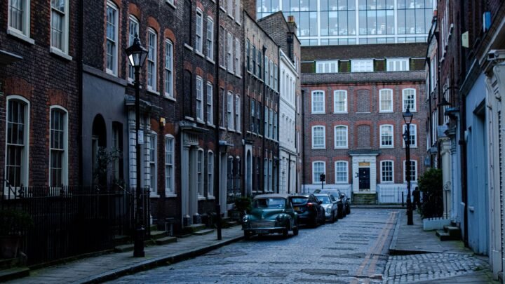 Navigating Companionship in Guildford: Discretion, Timing, and Local Awareness