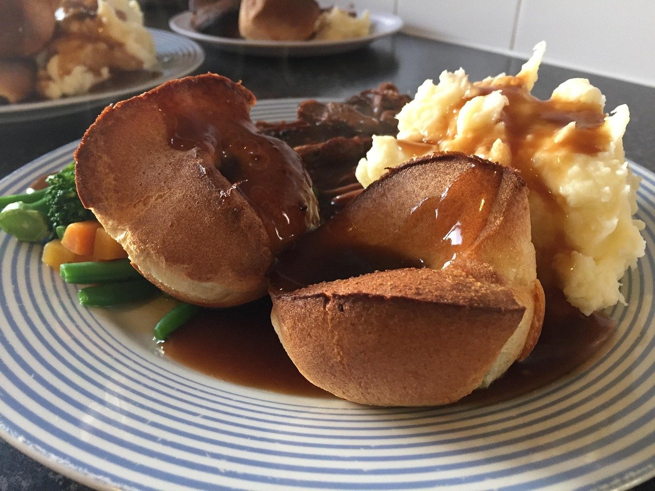 food, roast, gourmet, dinner, meal, lunch, roasted, meat, steak, roast chicken, gourmet food, dinner plate, brown meat, brown
